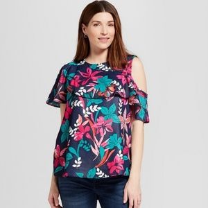 INGRID & ISABEL Hawian Maternity top